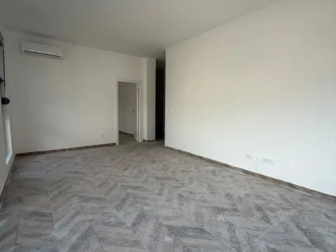 Prodaja, jednosoban stan, 53m², Centar, Budva - image 13