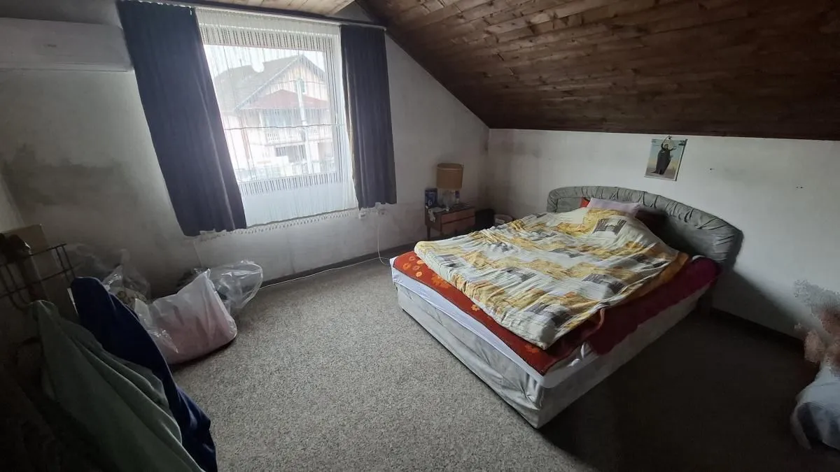 Prodaja, kuća, 270m², Adice, Novi Sad Sve Podlokacije