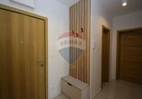 Izdavanje, dvosoban stan, 70m², City Kvart, Podgorica - image 3