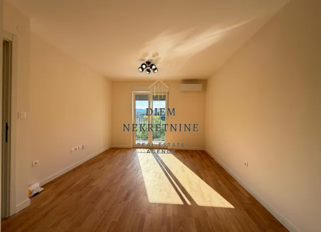 Izdavanje, jednosoban stan, 45m², Zabjelo, Podgorica