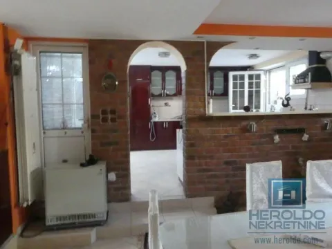 Prodaja, kuća, 380m², Pivara, Jagodina - image 27