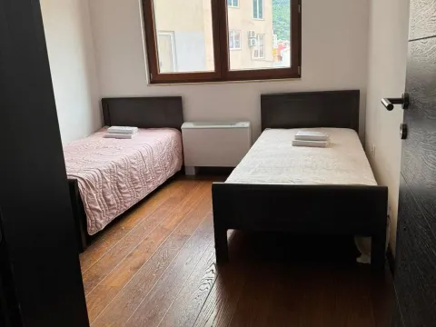 Sale, two bedroom apartment, 86m², Slovenska Plaža, Budva - image 2