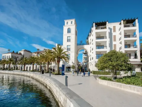Sale, two bedroom apartment, 115m², Centar, Tivat - image 22
