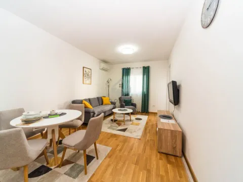 Rent, one bedroom apartment, 49m², Stari Aerodrom, Podgorica - image 3