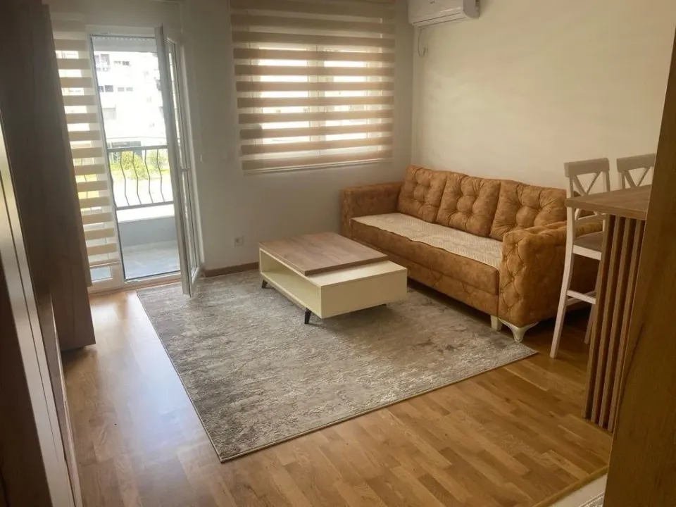 Rent, studio apartment, 26m², Stari Aerodrom, Podgorica