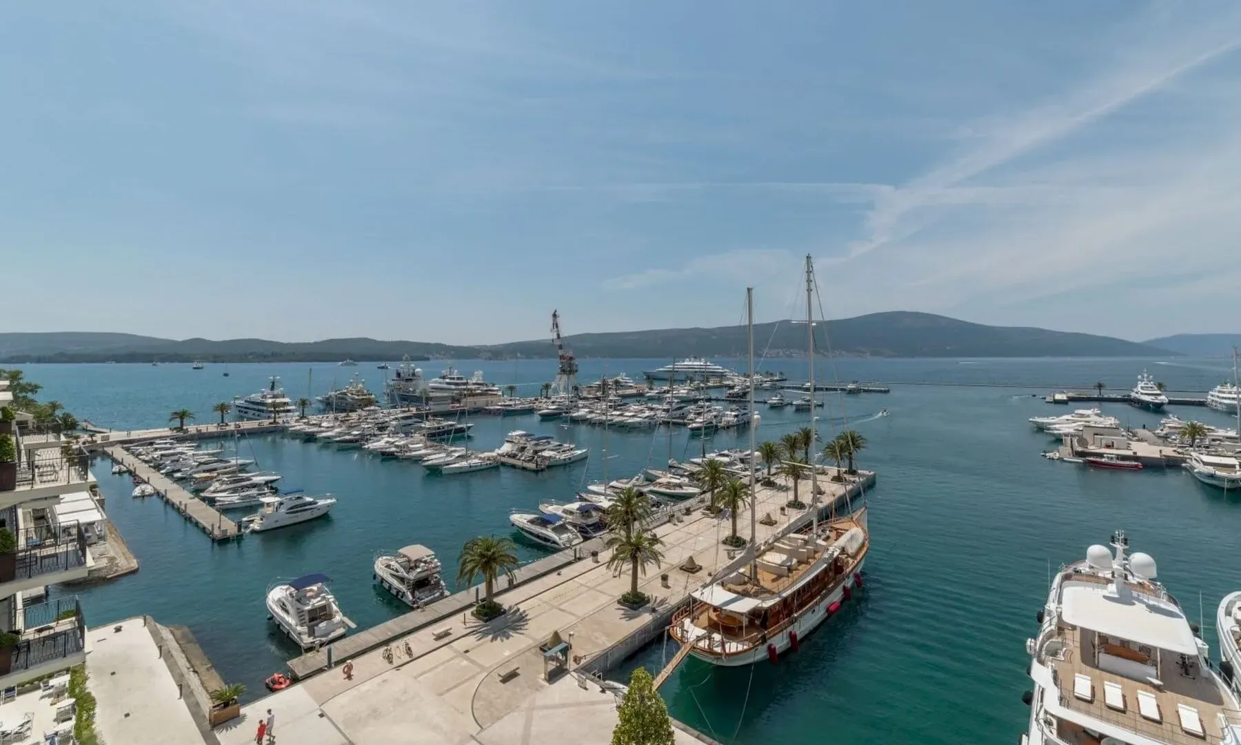 Sale, four bedroom apartment, 600m², Porto Montenegro, Tivat