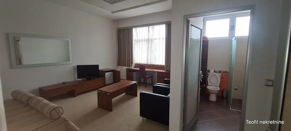 Rent, office space, 1700m², Nova Pazova, Stara Pazova
