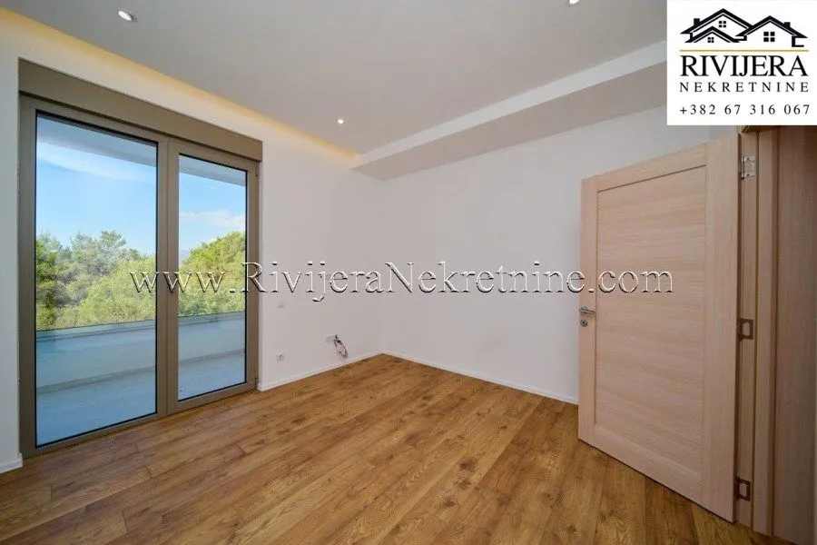 Prodaja, dvosoban stan, 111m², Mrčevac, Tivat