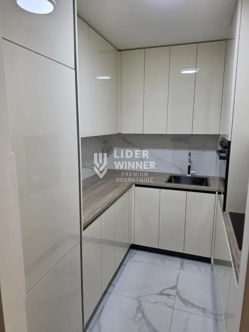 Izdavanje, dvosoban stan, 53m², Autokomanda, Voždovac Sve Podlokacije