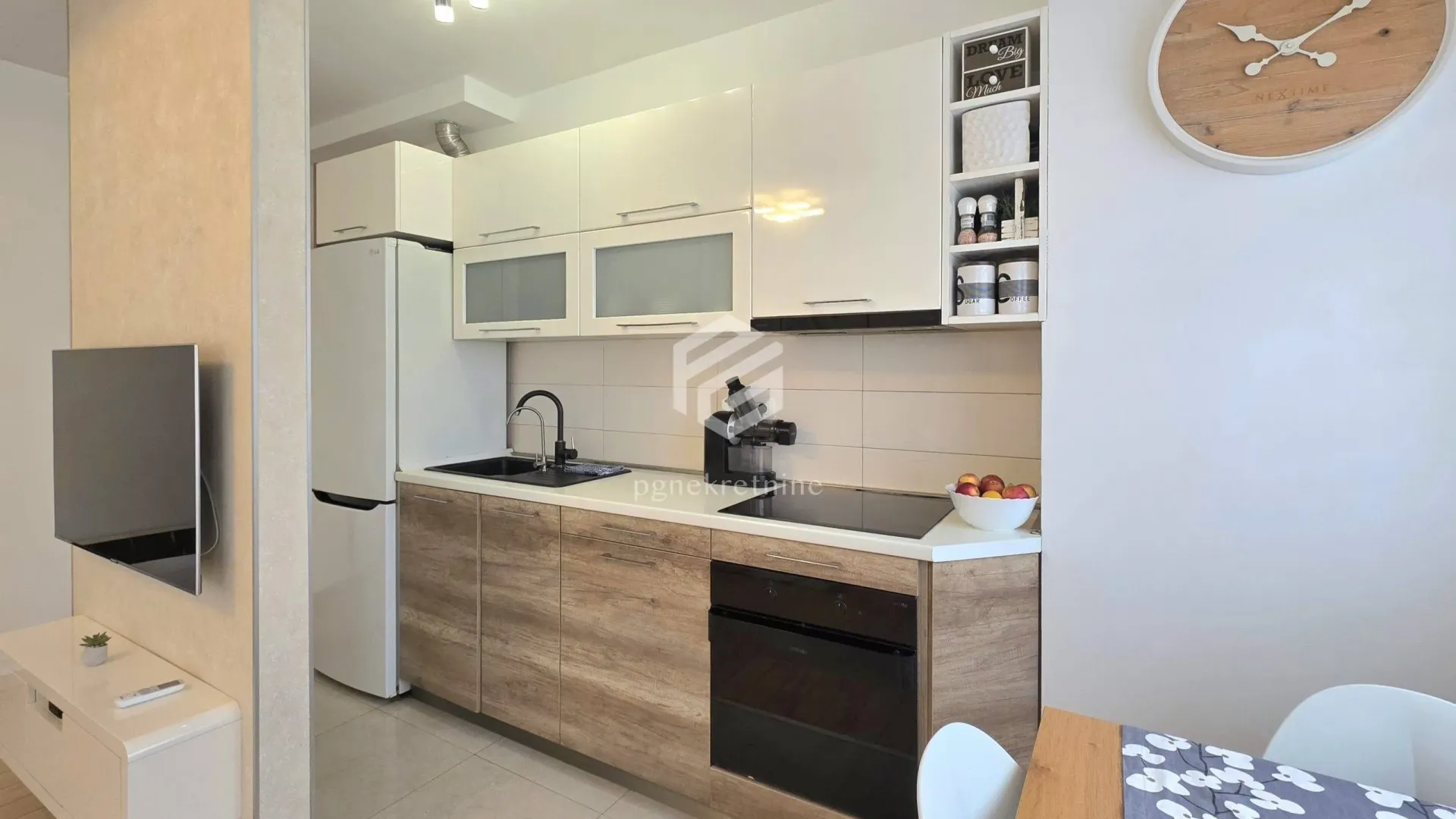 Sale, three bedroom apartment, 72m², City Kvart, Podgorica