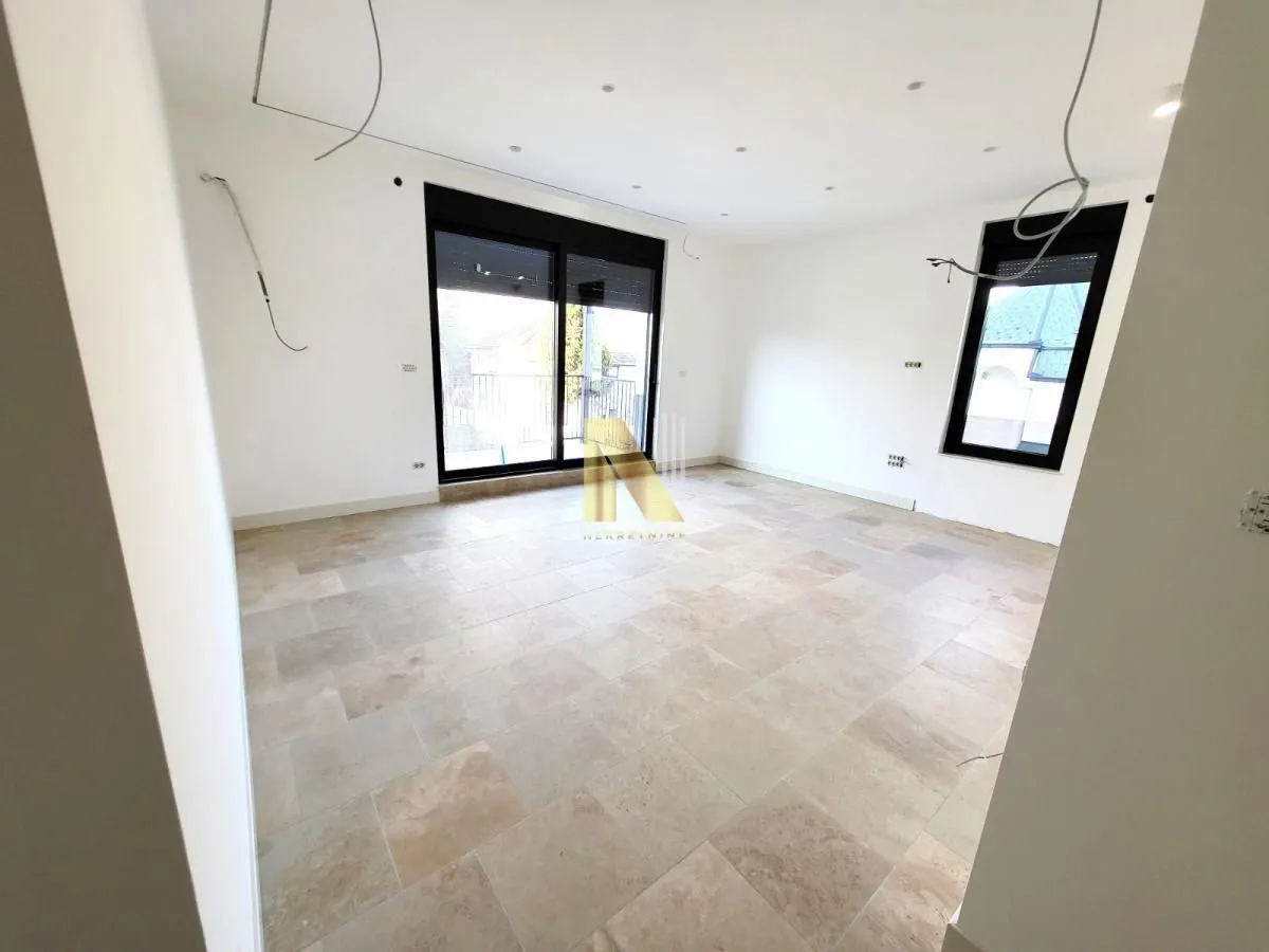 Rent, office space, 88m², Bulevar Evrope, Novi Sad Sve Podlokacije