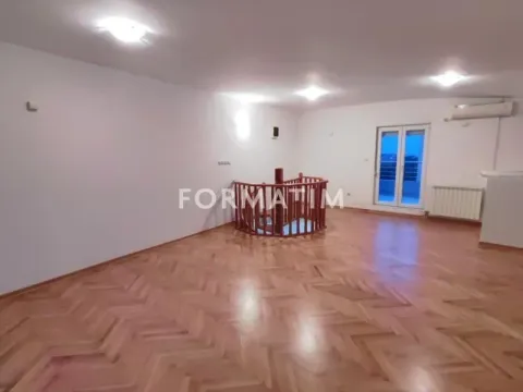 Izdavanje, poslovni prostor, 153m², Stari Grad, Beograd - image 11