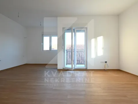 Rent, two bedroom apartment, 60m², Zelenika, Podgorica - image 3