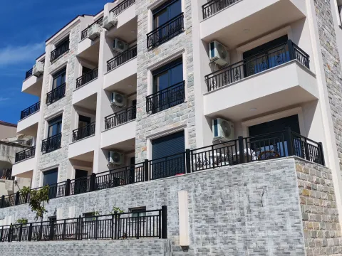 Rent, two bedroom apartment, 70m², Velji Vinogradi, Budva - image 1
