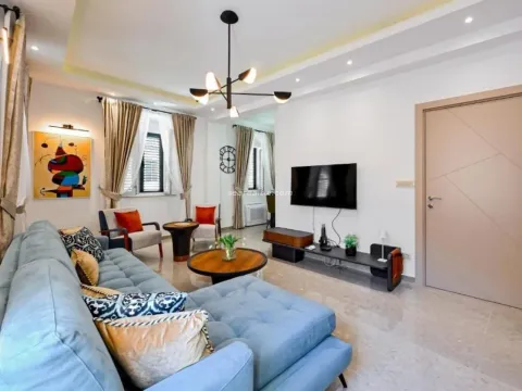 Prodaja, trosoban stan, 90m², Grad, Kotor - image 12