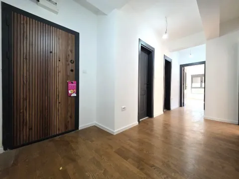 Prodaja, dvosoban stan, 77m², Zagorič, Podgorica - image 13