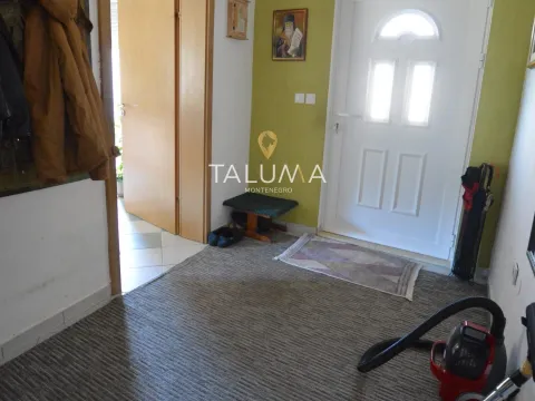 Prodaja, kuća, 150m², Tološi, Podgorica - image 5