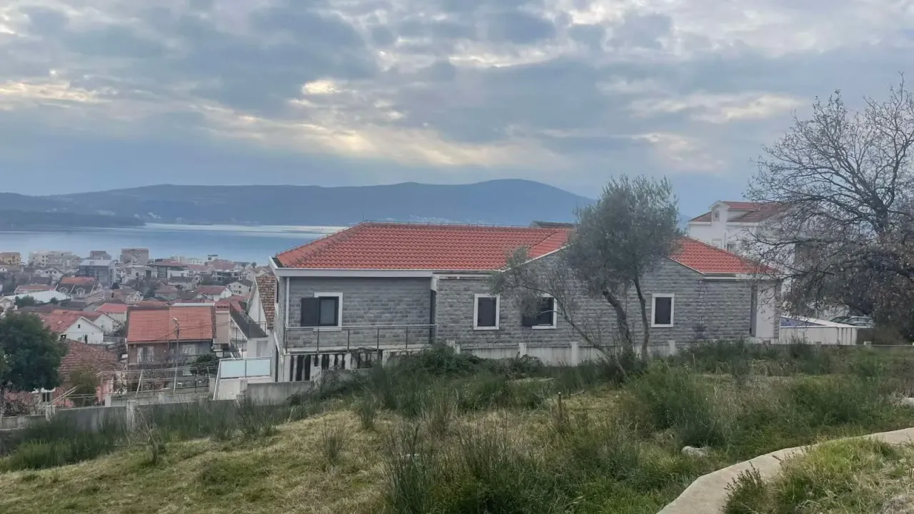 Sale, house, 341m², Kalimanj, Tivat