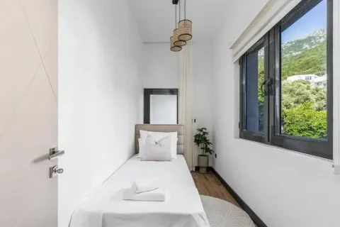 Sale, three bedroom apartment, 131m², Sveti Stefan, Budva - image 7