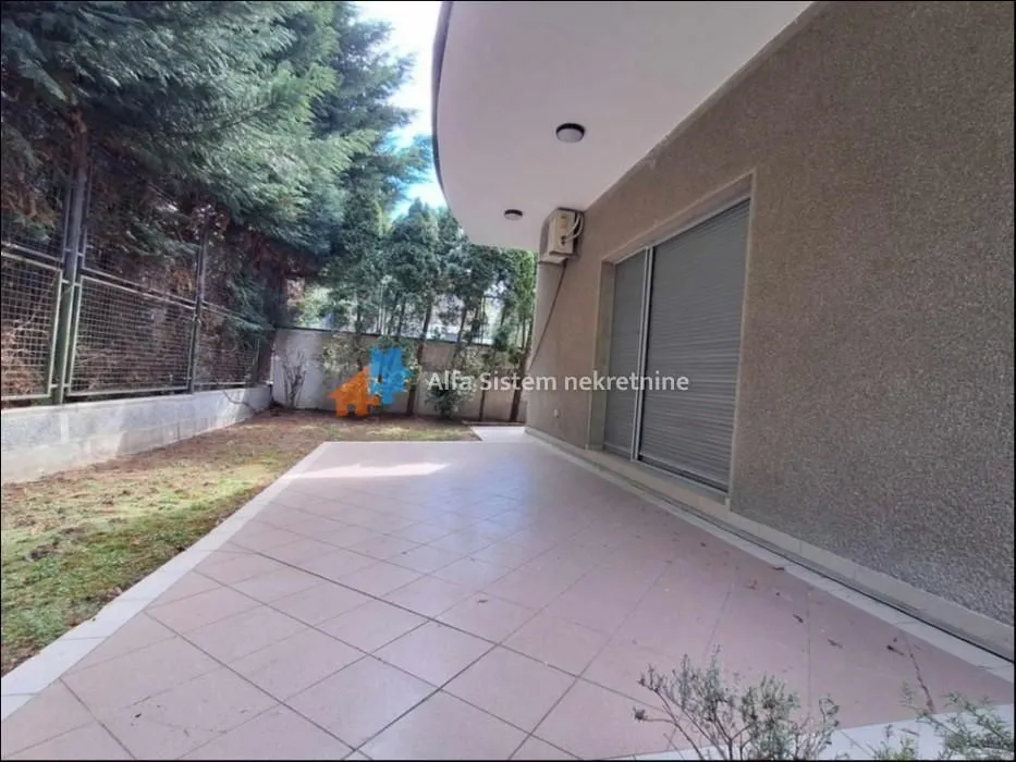 Rent, house, 220m², Senjak, Beograd