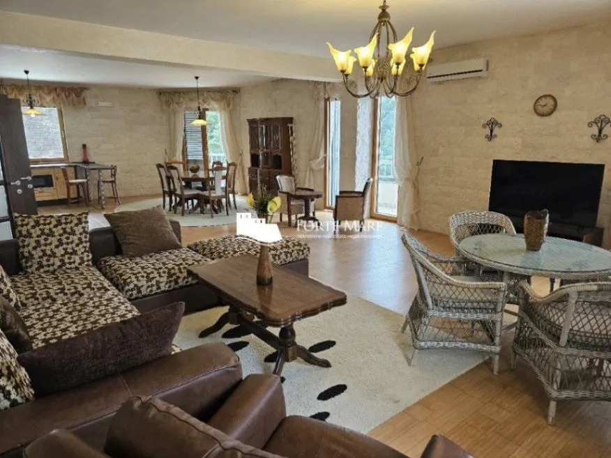 Sale, three bedroom apartment, 146m², Sveti Stefan, Budva