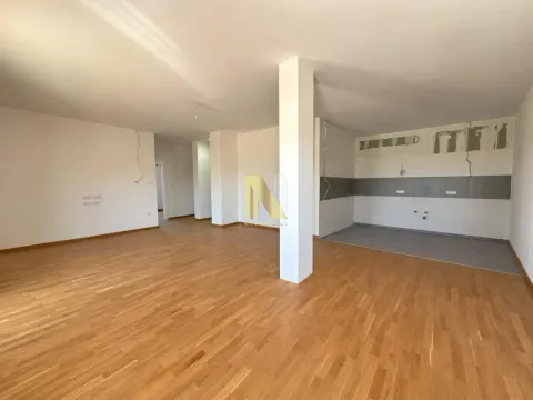 Prodaja, četvorosoban stan, 108m², Salajka, Novi Sad Sve Podlokacije - image 2