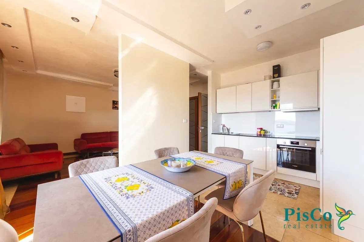 Rent, four bedroom apartment, 135m², Centar, Podgorica
