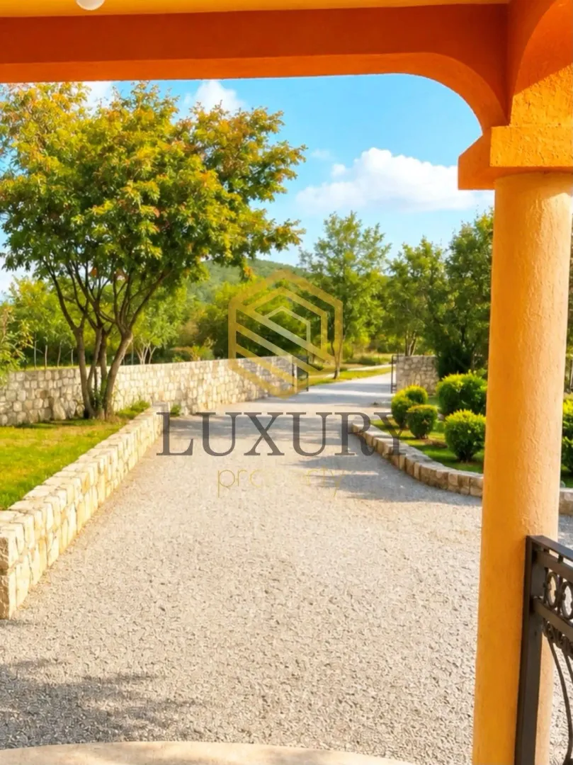 Rent, house, 100m², Barutana, Podgorica