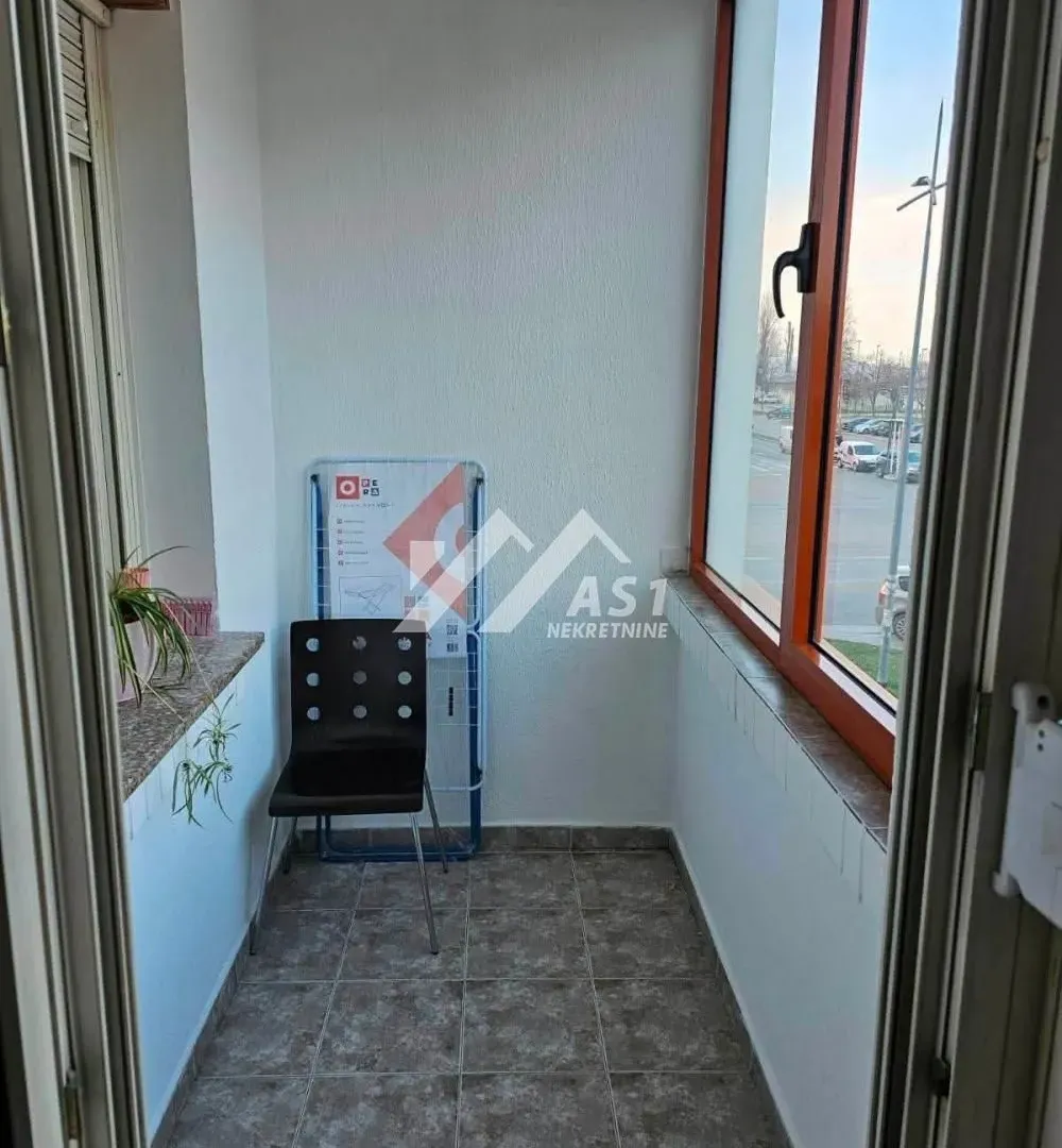 Izdavanje, dvosoban stan, 45m², Detelinara, Novi Sad Sve Podlokacije