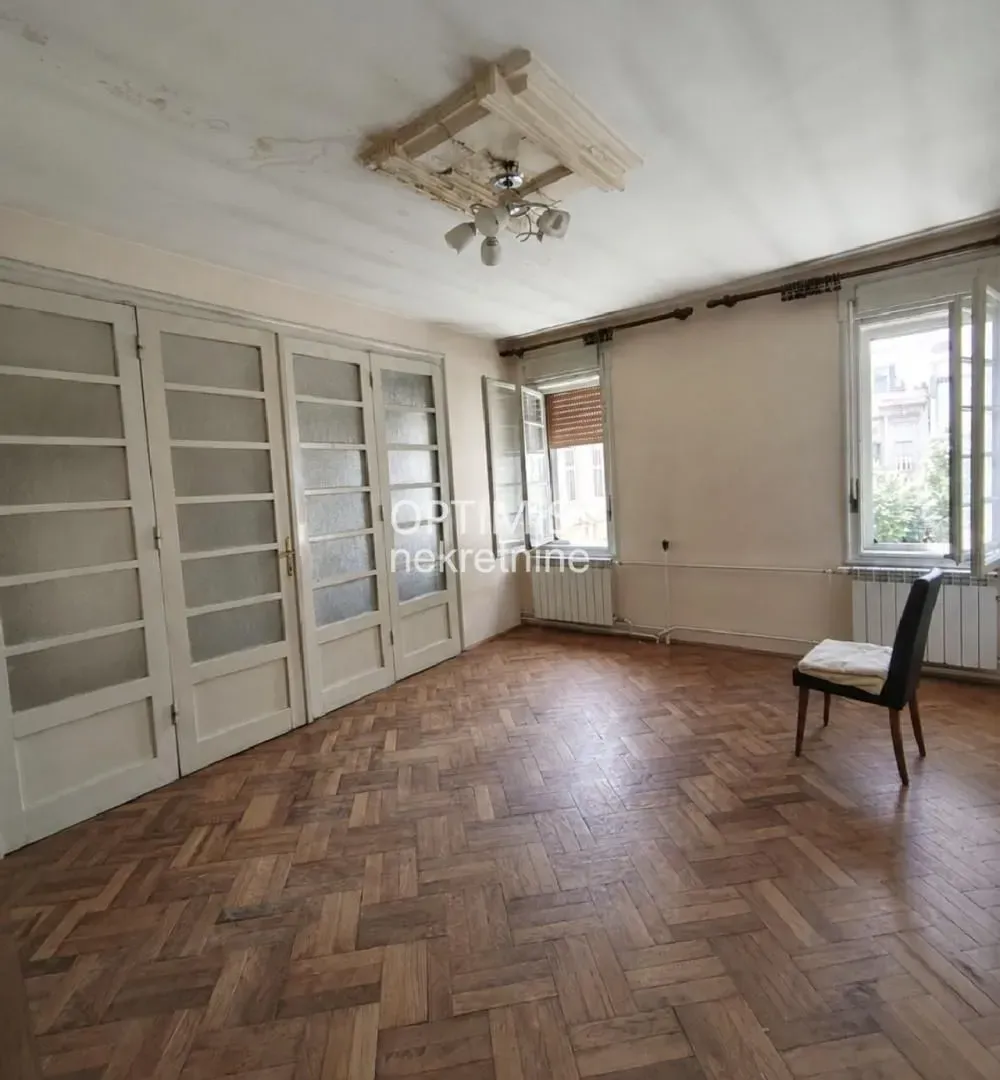 Prodaja, trosoban stan, 77m², Stari Grad, Beograd