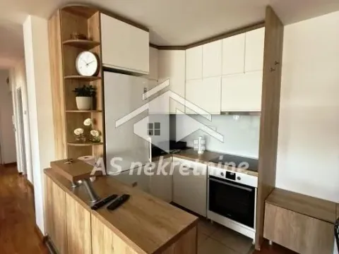 Izdavanje, trosoban stan, 70m², Novi Beograd Blok 1 Fontana, Novi Beograd Sve Podlokacije - image 7