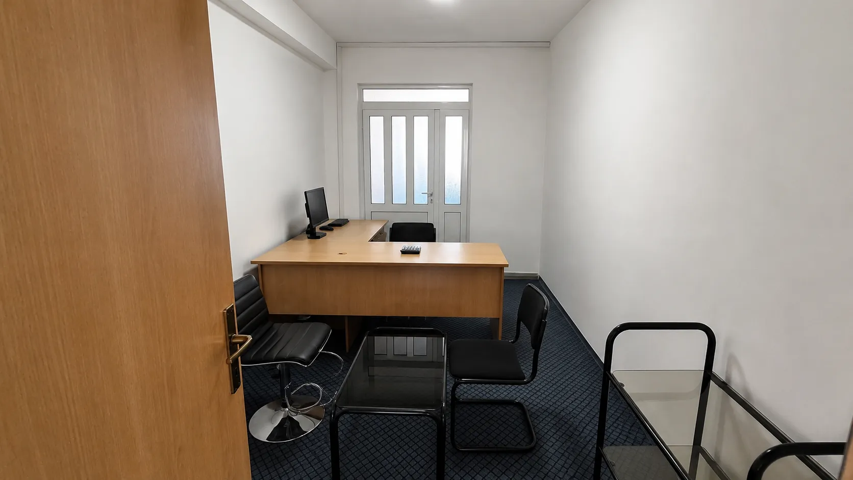 Rent, office space, 110m², Stari Aerodrom, Podgorica