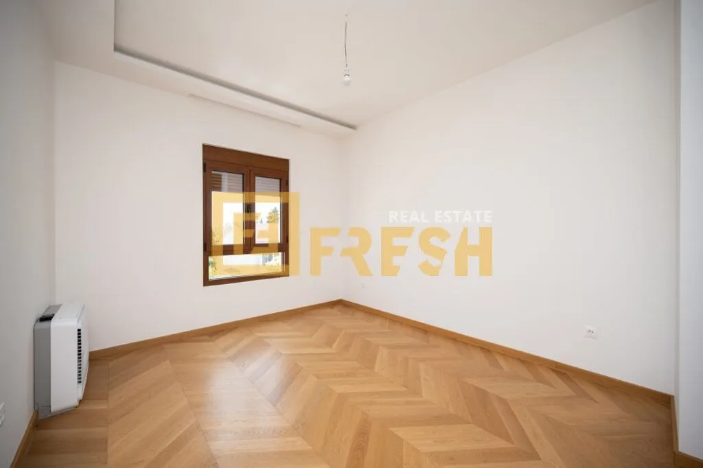 Prodaja, trosoban stan, 142m², Gorica C, Podgorica