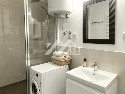 Izdavanje, jednosoban stan, 40m², Rotkvarija, Novi Sad Sve Podlokacije - image 7