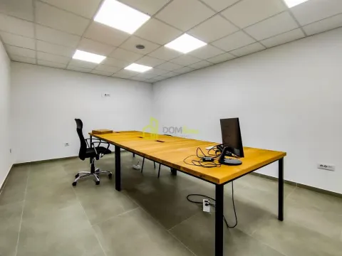 Izdavanje, poslovni prostor, 129m², Dalmatinska ulica, Podgorica - image 13