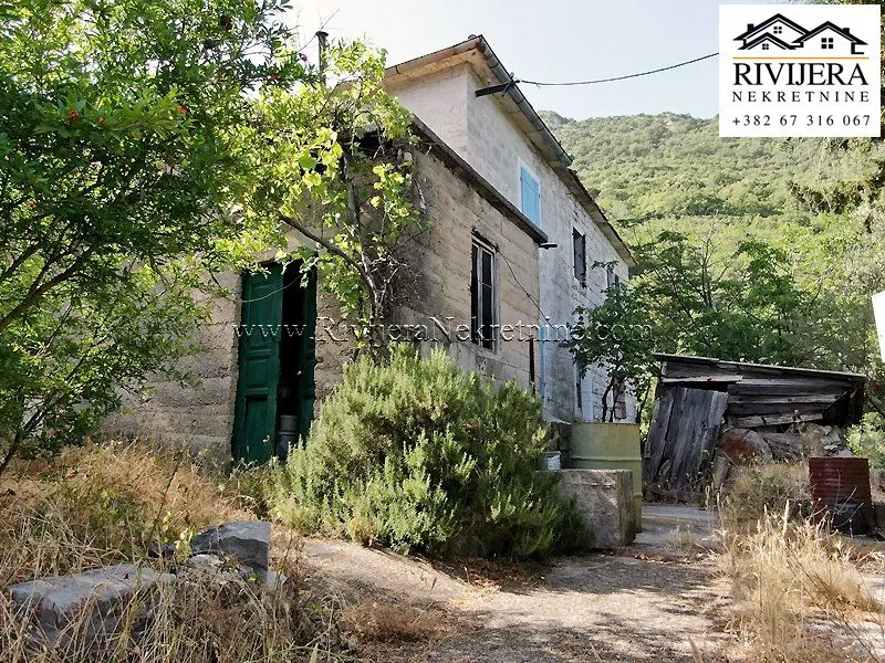 Prodaja, kuća, 140m², Kamenari, Herceg Novi