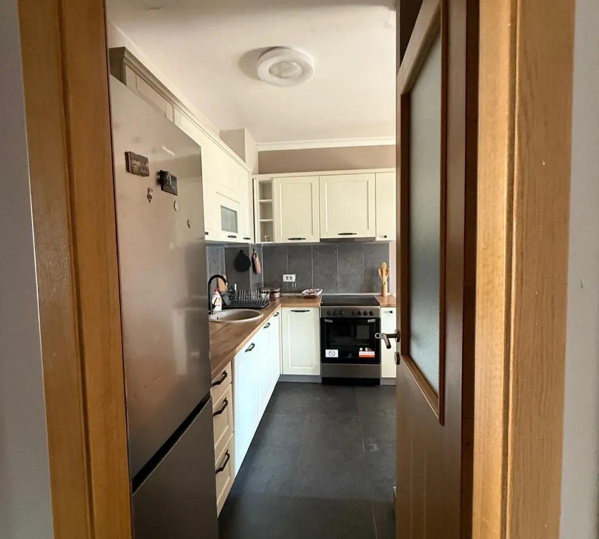 Izdavanje, dvosoban stan, 74m², Blok 9, Podgorica