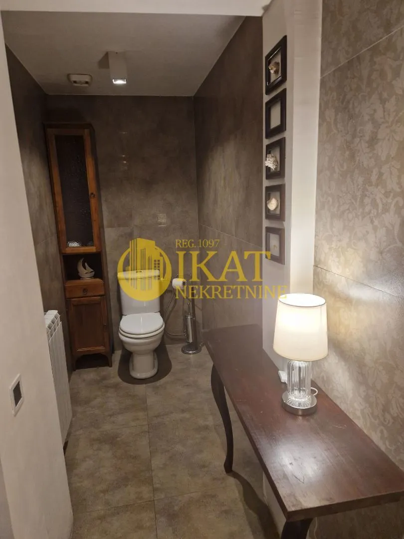 Sale, house, 445m², Čukarica, Beograd