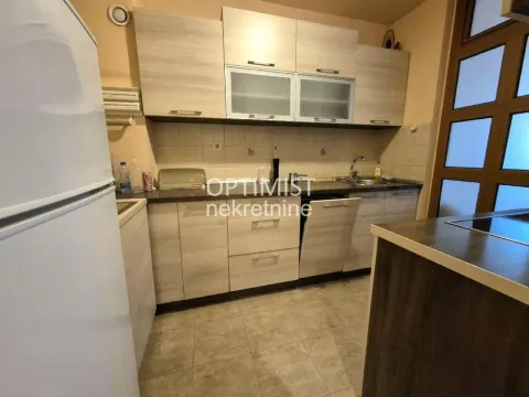 Izdavanje, trosoban stan, 51m², Čukarica, Beograd - image 3