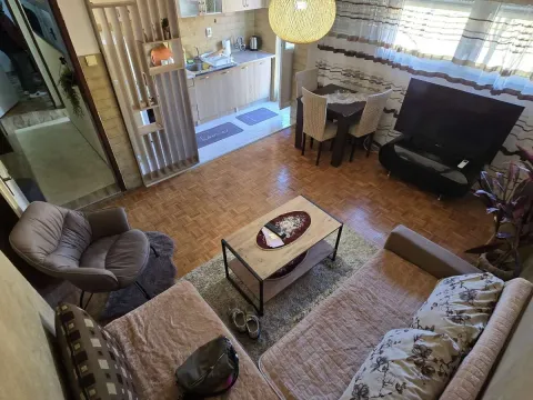 Rent, one bedroom apartment, 41m², Centar, Cetinje - image 2