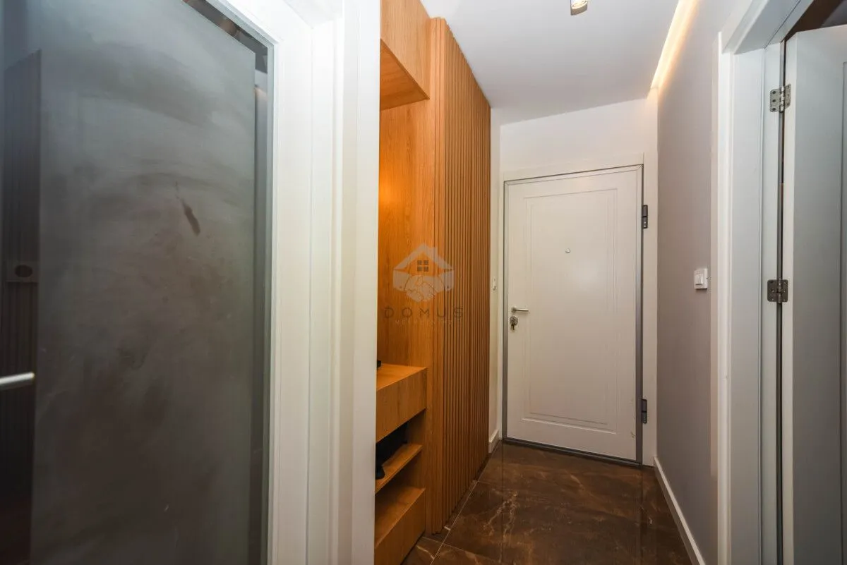 Izdavanje, jednosoban stan, 47m², Tološi, Podgorica
