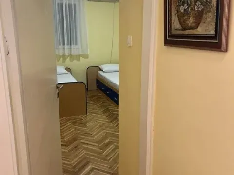 Izdavanje, dvosoban stan, 91m², Gintaš, Podgorica - image 3