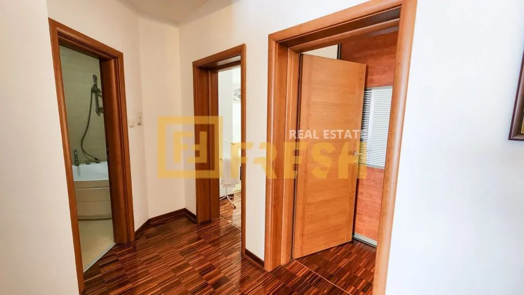 Prodaja, dvosoban stan, 102m², Kotor, Crna Gora