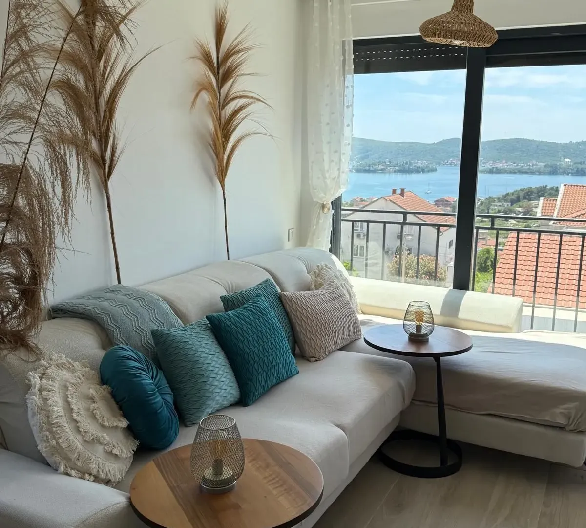 Prodaja, dvosoban stan, 70m², Kava, Tivat