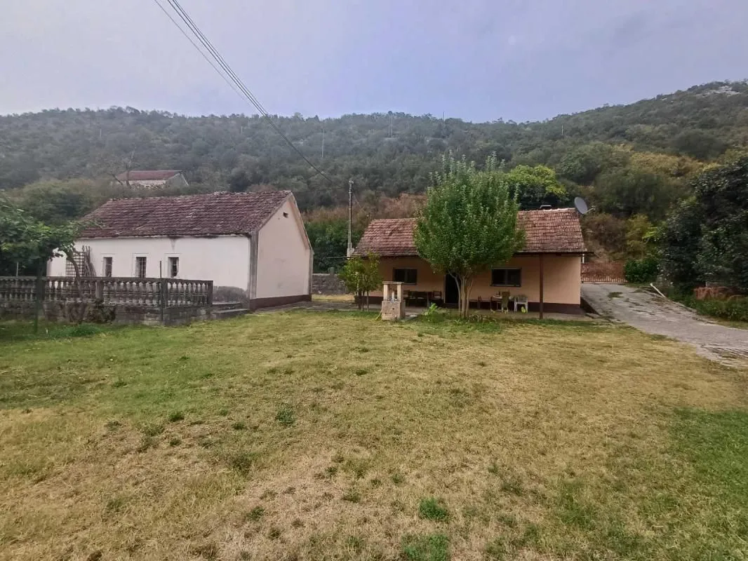 Prodaja, kuća, 140m², Danilovgrad, Crna Gora