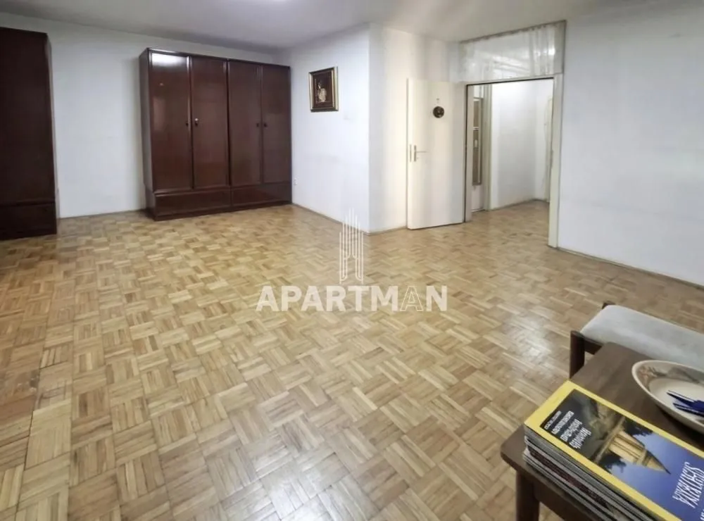 Prodaja, dvosoban stan, 70m², Brace Jerković, Voždovac Sve Podlokacije