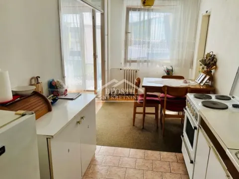 Prodaja, dvosoban stan, 67m², Novi Beograd Blok 61, Novi Beograd Sve Podlokacije - image 5