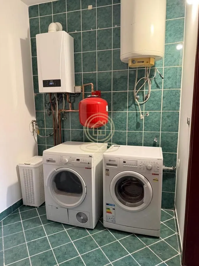 Izdavanje, dvosoban stan, 80m², Mala vaga, Kragujevac