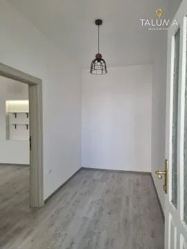 Rent, office space, 60m², Stari Aerodrom, Podgorica - image 8