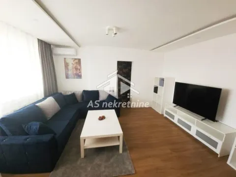 Stan in Novi Beograd Blok 38
